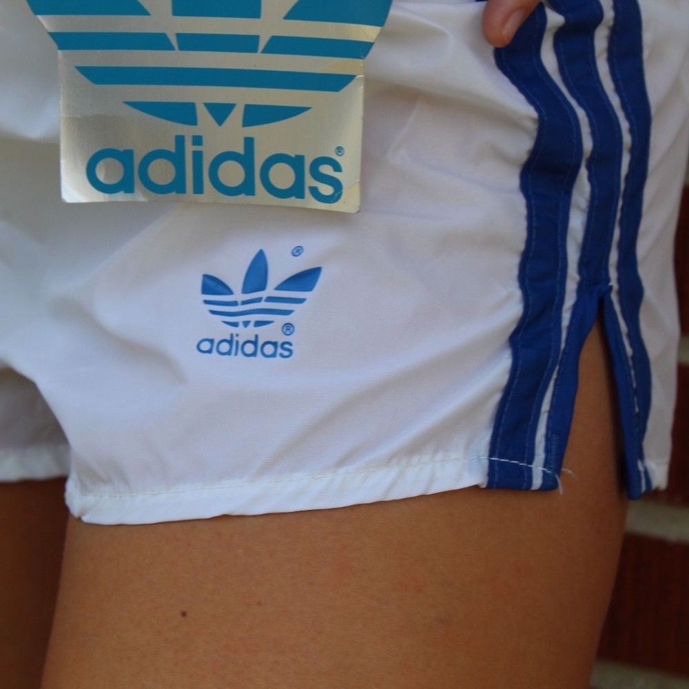 Vintage 80s Adidas Womens Lined Shorts White Blue - Picture 2 of 6
